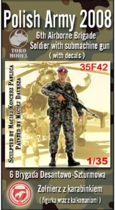 TORO MODEL 35F42 - 1:35 Polish 6th Airborne Brigade Soldier with submachine gun