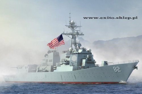 Go to product HOBBY BOSS 83412 - 1:700 USS Lassen DDG-82