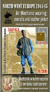 TORO MODEL 35F63 - 1:35 NWE 1944-45 Air Mechanic wearing overalls and leather jerkin