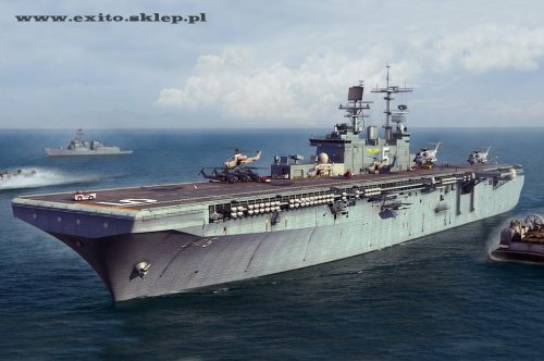 Go to product HOBBY BOSS 83406 - 1:700 USS Bataan LHD-5