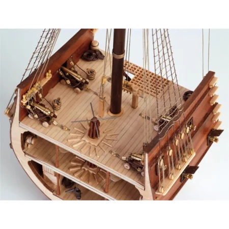 maqueta-de-barco-en-madera-seccion-del-san-francisco.jpg