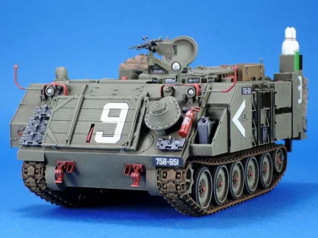LF1333-5.jpg