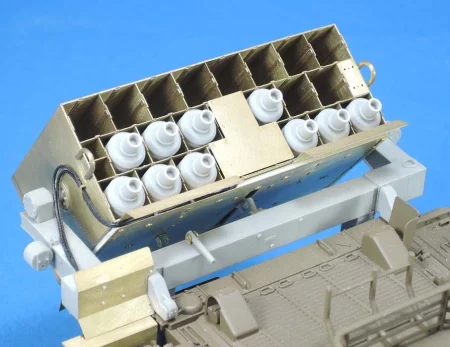 LF1335-1.jpg