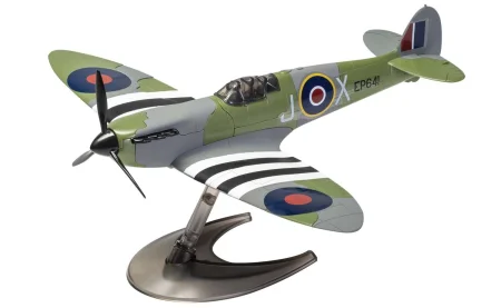 j6045_d-day-spitfire_1.jpg