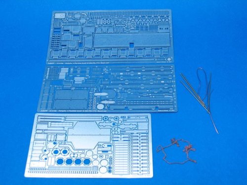 Go to product ABER 16015 - 1:16 Panther G - Vol.1 - Basic set