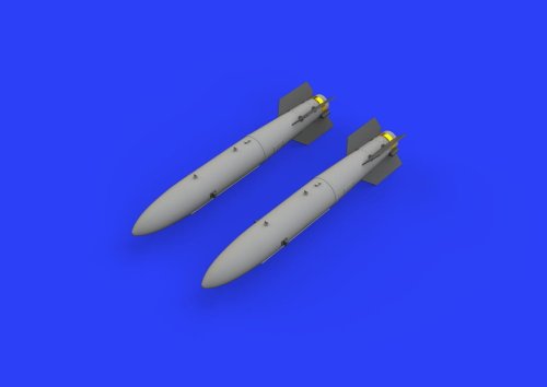 Go to product EDUARD 648447 - 1:48 B43-0 Nuclear Weapon w/ SC43-4/-7 tail assembly