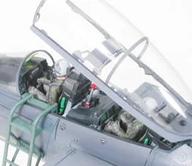 f15e3_b.jpg
