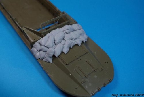 Go to product PANZERART 35243 - 1:35 Sand armor for DUKW