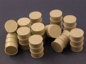 PANZERART 35035 - 1:35 WW II Italian Fuel Drums (200L)