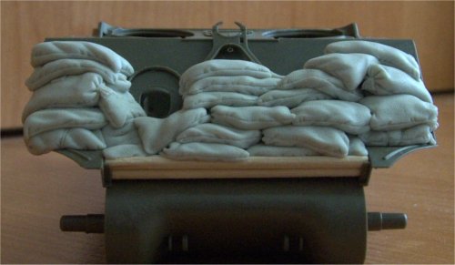 Go to product PANZERART 35093 - 1:35 Sand Armor for M4A3 Sherman Tank (47" Late Hull)