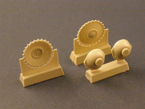 Go to product PANZERART 35033 - 1:35 Drive Wheels with transmission for Pz II Tank