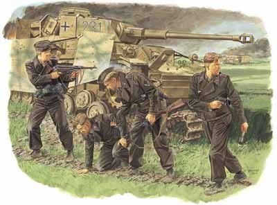 Go to product DRAGON 6129 - 1:35 Survivors Panzer Crew (Kursk 1943)