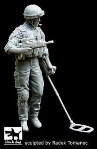 BLACK DOG F35033 - 1:35 British minesweeper in Afghanistan