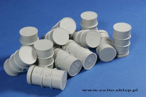 Go to product PANZERART 35184 - 1:35 WWII 200l German Fuel Drums (Commercial)