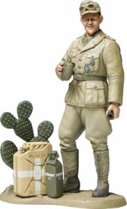 TAMIYA 36310 - 1:16 Wehrmacht Tank Crewman Africa