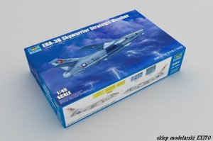 TRUMPETER 02873 - 1:48 ERA-3B Skywarrior Strategic Bomber