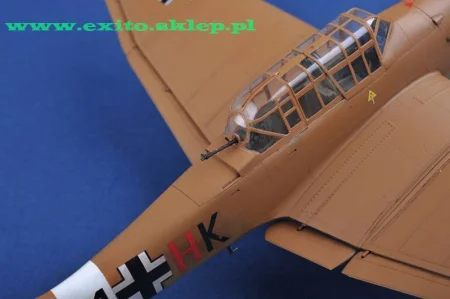 7-1301051JA53.jpg