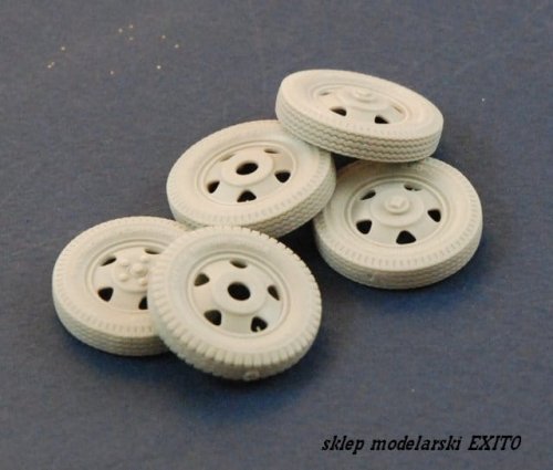 Go to product PANZERART 35239 - 1:35 Road Wheels for GAZ-AAA (Jaroslavskij Zavod)