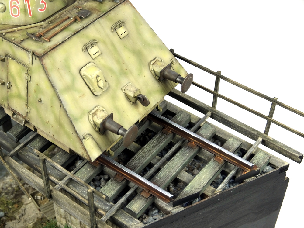 witek-socha-galler-diorama-traincar-2