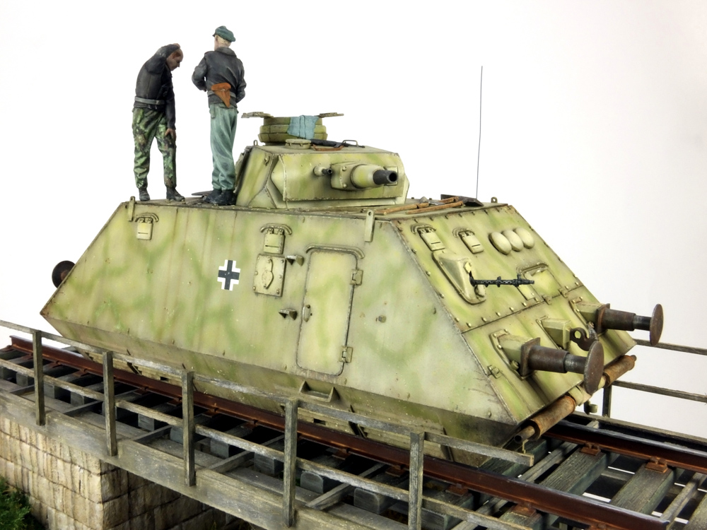 witek-socha-galler-diorama-traincar-8