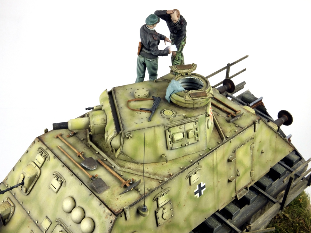 witek-socha-galler-diorama-traincar-9