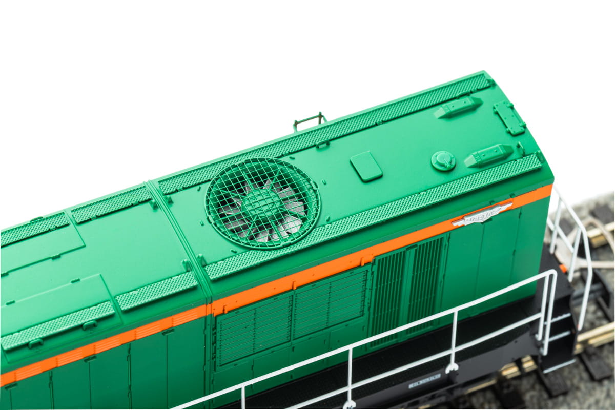 piko-52310-lokomotywa-411D-SM31-150-pkp-1.jpg