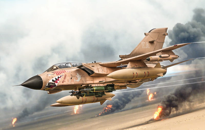 italeri-2521-tornado-desert storm (6).jpg