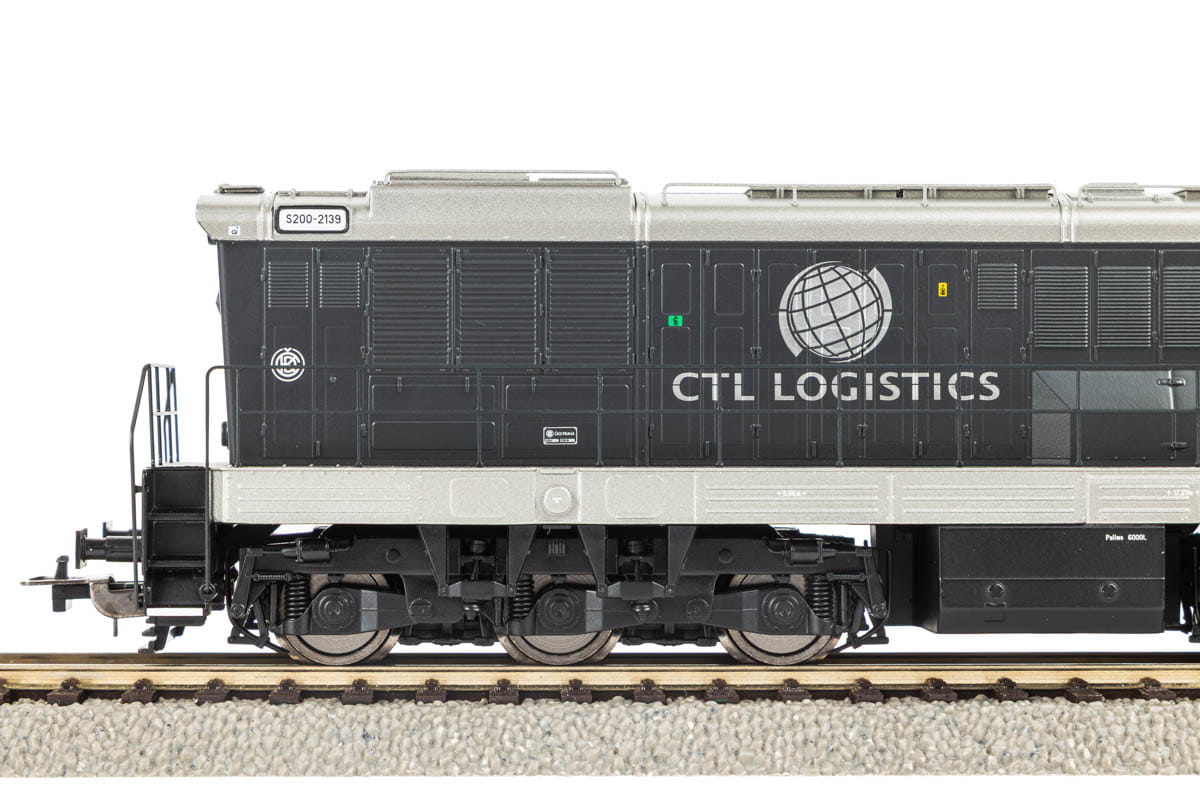piko-59779-lokomotywa-spalinowa-S-200-PTK-Holding1.jpg