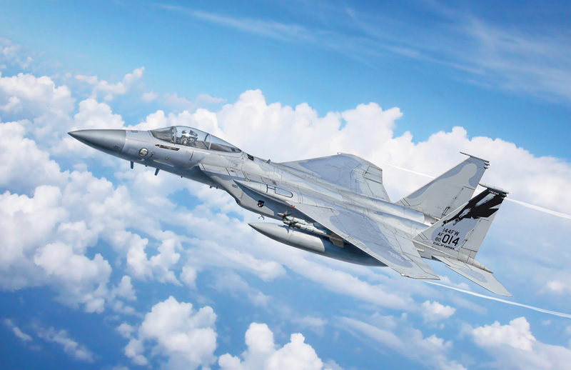 Italeri-92763-F-15C-Eagle (5).jpg