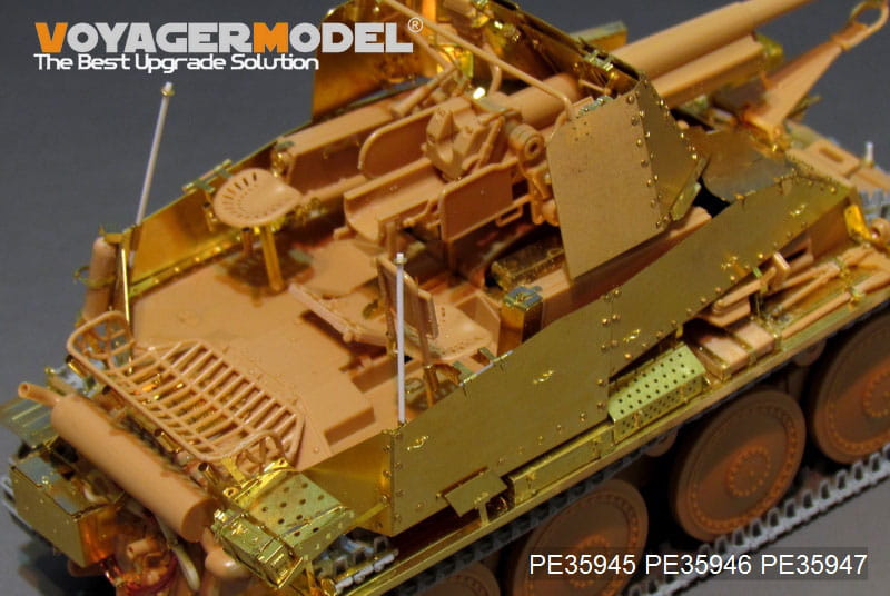 PE35947_16.jpg