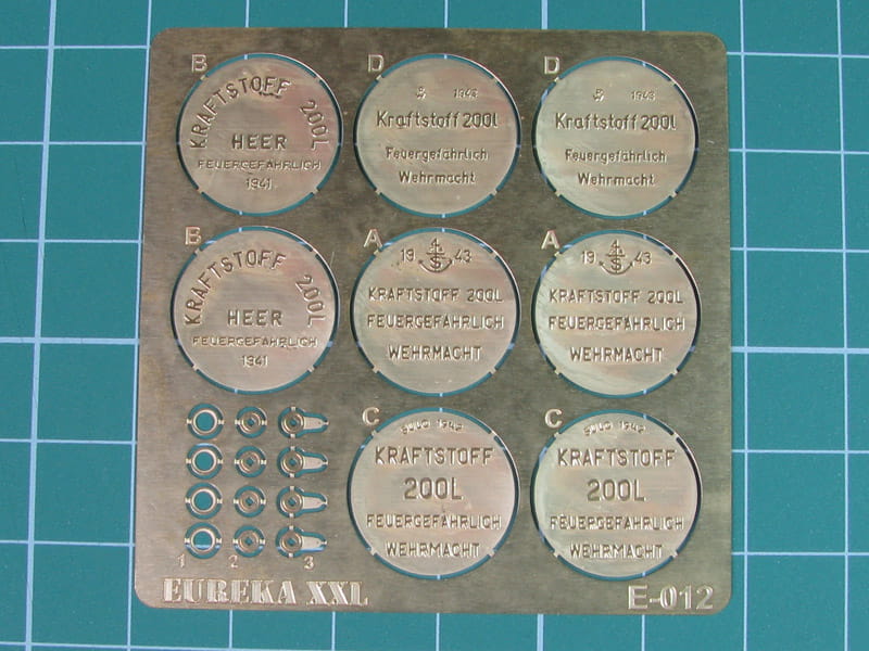 e012-02.jpg
