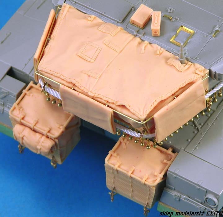 LF1260_2.jpg